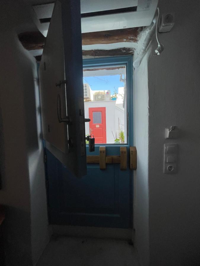 Готель Burgos Barrio Naxos City Екстер'єр фото