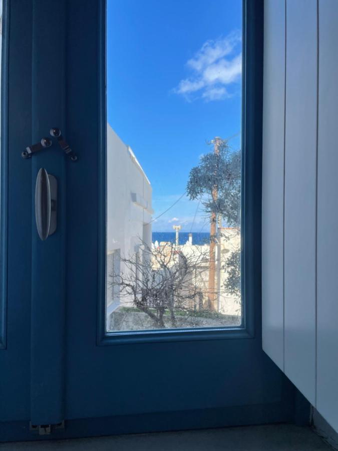 Готель Burgos Barrio Naxos City Екстер'єр фото