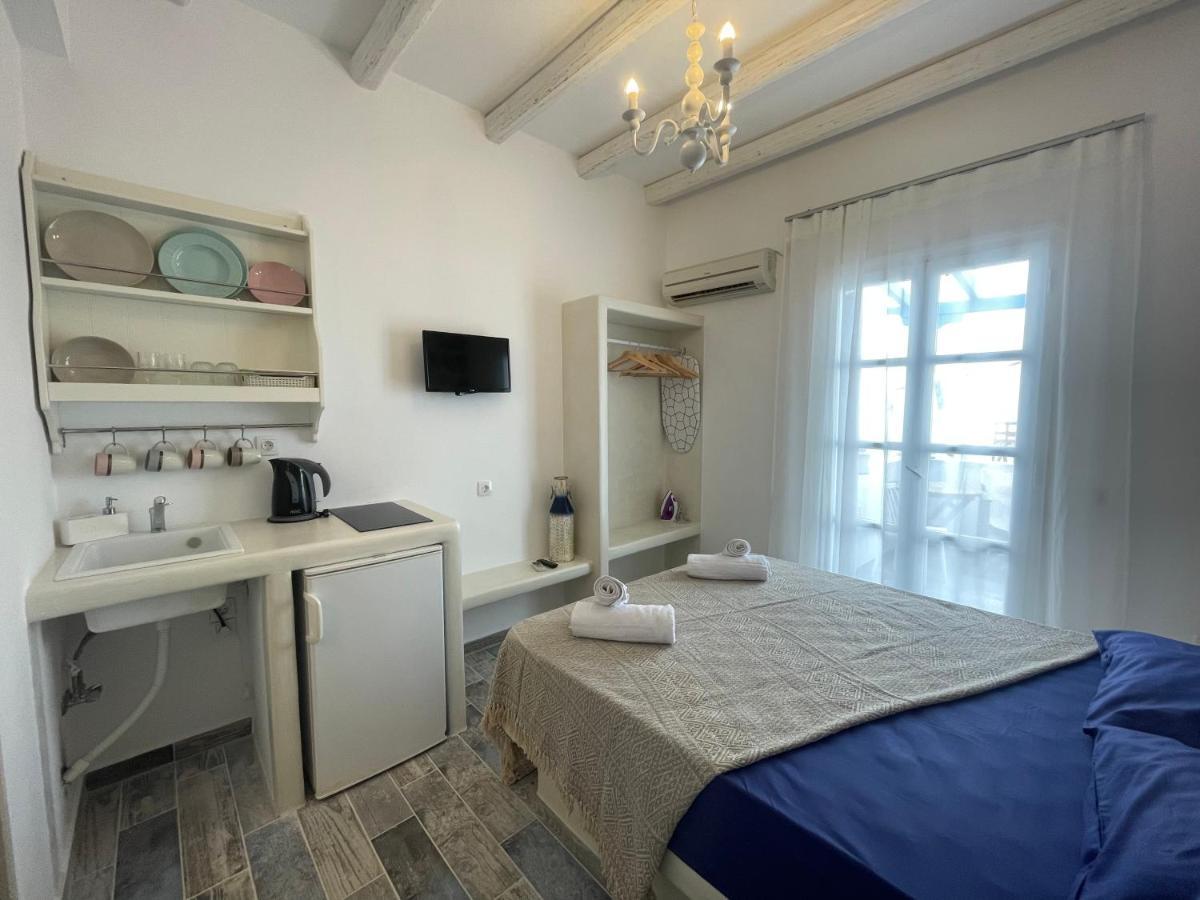 Готель Burgos Barrio Naxos City Екстер'єр фото
