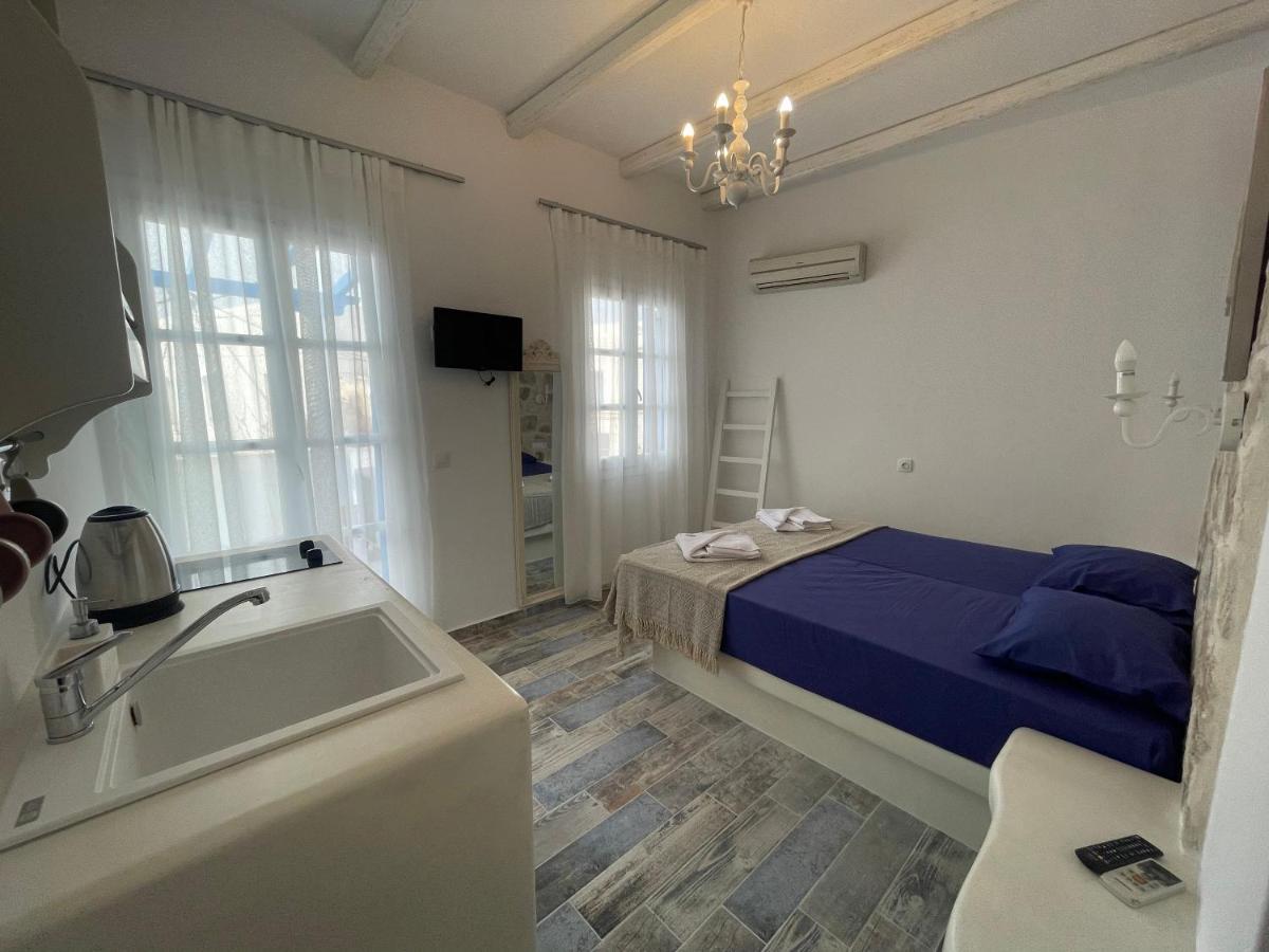 Готель Burgos Barrio Naxos City Екстер'єр фото