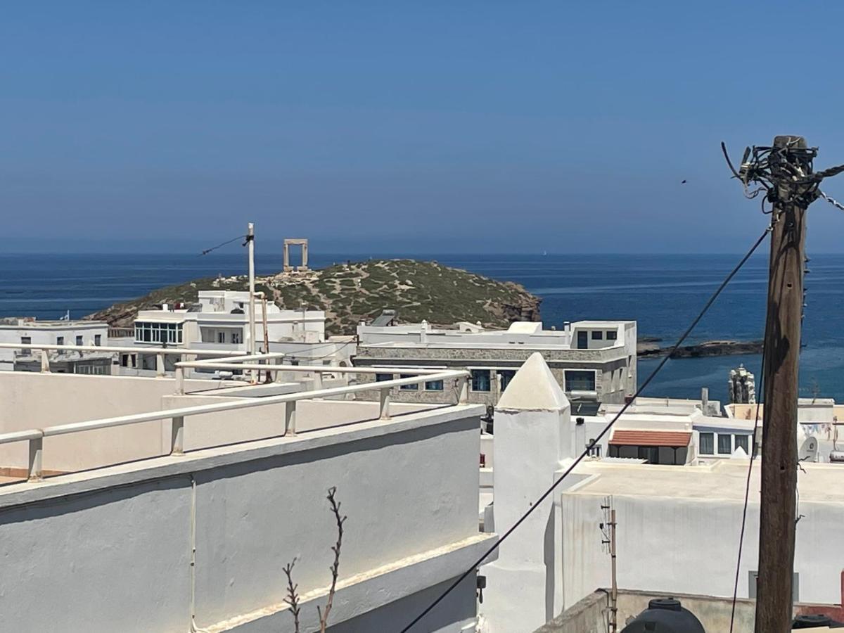 Готель Burgos Barrio Naxos City Екстер'єр фото
