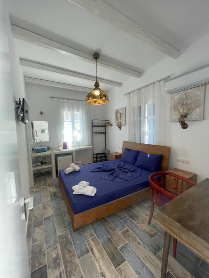 Готель Burgos Barrio Naxos City Екстер'єр фото