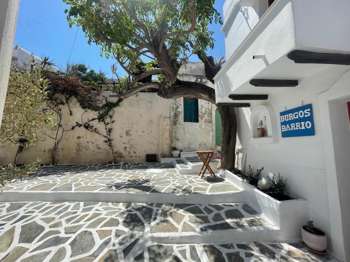 Готель Burgos Barrio Naxos City Екстер'єр фото