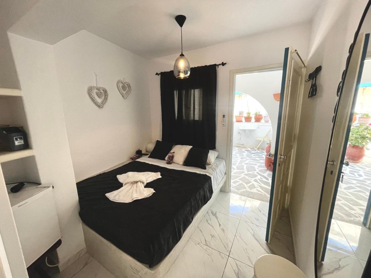 Готель Burgos Barrio Naxos City Екстер'єр фото